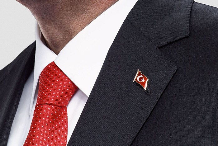 TBR19 Dalgalı Türk Bayrağı Rozeti - Cumhurbaşkanı Rozeti- Vip Rozet