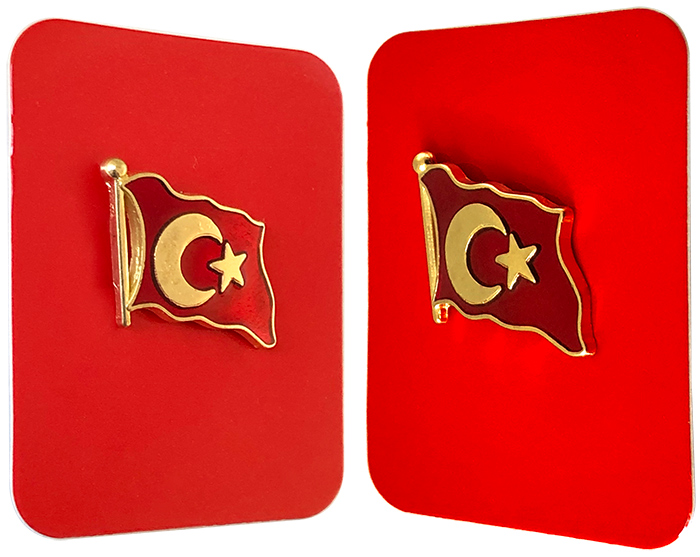 TBR31 Dalgalanan Türk Bayrağı Rozeti - VİP Altın