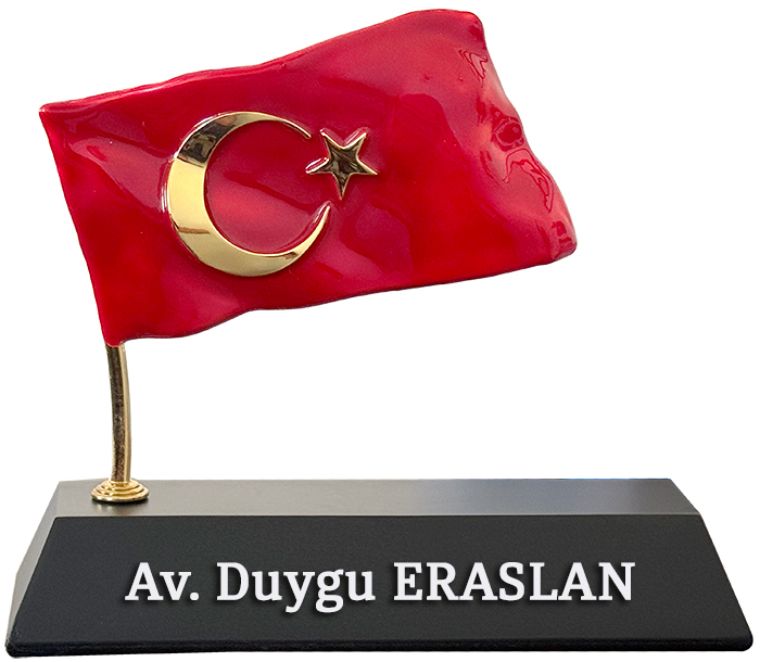 MVIP04 Dalgalanan Türk Bayraklı Masa İsimliği