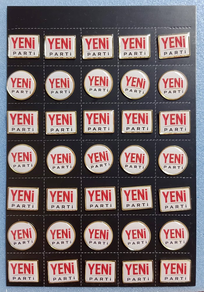 Yeni Parti Metal Yaka Rozeti - Yeni Parti Rozeti