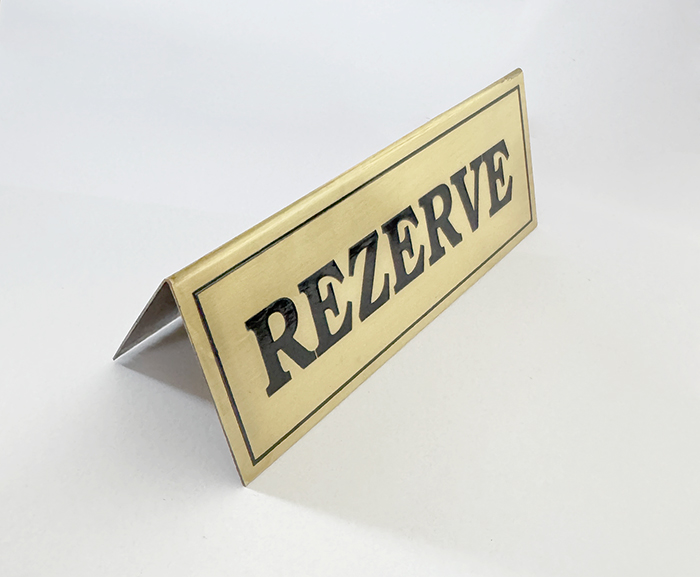 R04 - Pirinç Masa Üstü Rezerve Yazısı