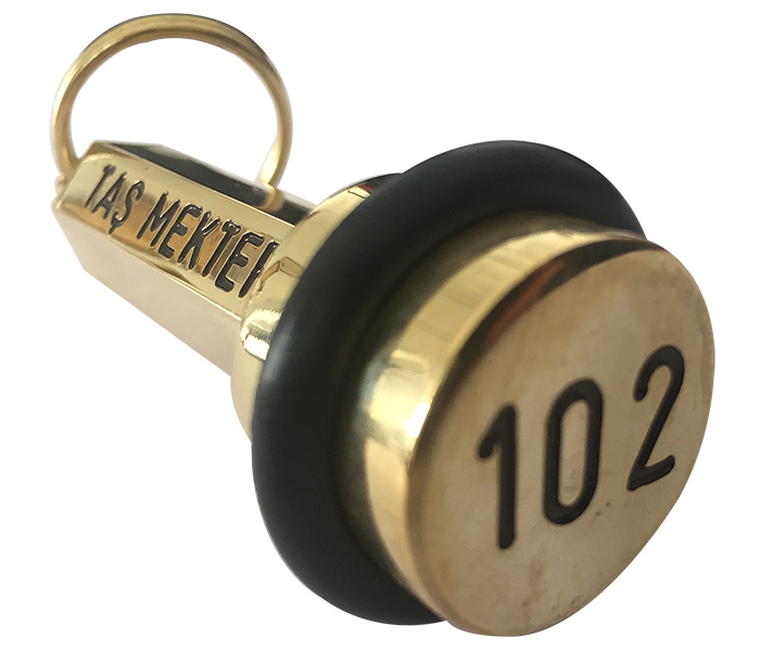 PA103 Pirinç Otel Anahtarlığı