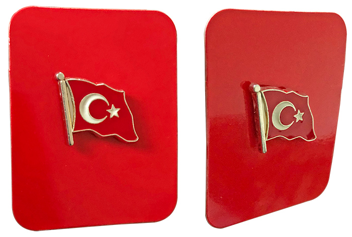 TBR5 Dalgalı Türk Bayrağı Rozeti Kaliteli